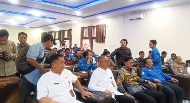 
					Musda KNPI Pandeglang di PKPRI yang dihadiri Pemda Pandeglang (Dok/nusakata.com)