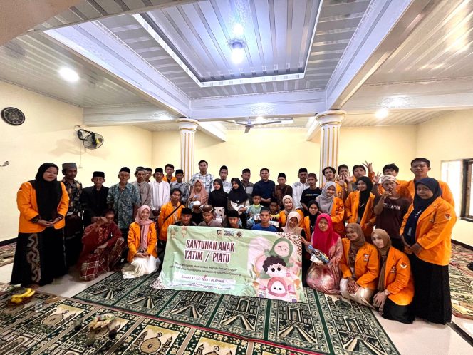 
					KKM Universitas Primagraha Gandeng Setwan DPRD Kota Serang Gelar Santunan Anak Yatim lewat Program GASJUMPA