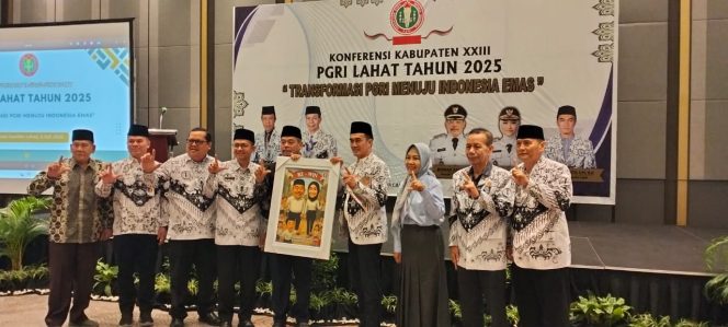 
					Konferensi XXII PGRI Kabupaten Lahat Menjadi Bukti Sinergi Organisasi Profesi Guru Dan Pemerintah