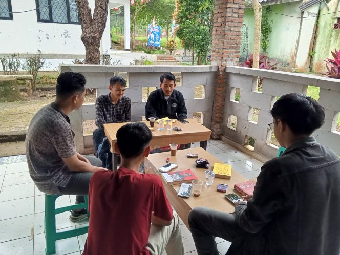 
					Ruang Sapa dan Berbicara Gelar Bedah Buku: Ajak Mahasiswa Melek Literasi Lewat Refleksi Kebiasaan (Dok/ist)