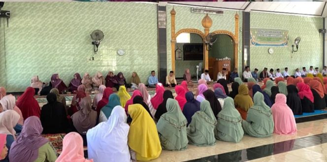 
					Ketua TP PKK Desa Hijrah Gelar Pengajian Akbar Se-Desa Hijrah Spiritualitas dan Silaturahmi Antarwarga Kecamatan (Dok/Ist)