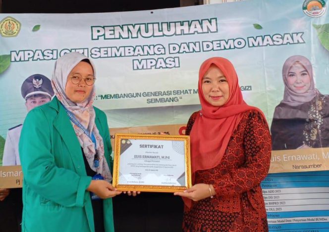 
					Penyuluhan MPASI Desa Padasuka, KKN Mahasiswa Serang 2025, Gizi Seimbang Anak Desa, Demo Masak MPASI Sehat, Kader Posyandu dan Warga