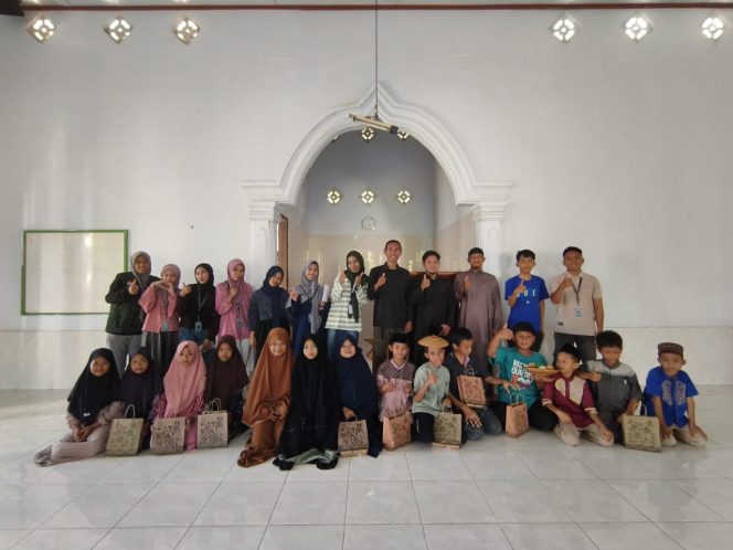 
					KKN Mahasiswa/I Di Desa Polinggona, Kecamatan Polinggona, Kabupaten Kolaka, Provinsi Sulawesi Tenggara (Dok/Ist)