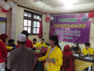 Photo: Himpunan Mahasiswa Pascasarjana (HMP) UI sukses gelar pengabdian masyarakat untuk lansia di Kota Depok (dok: Dewa)