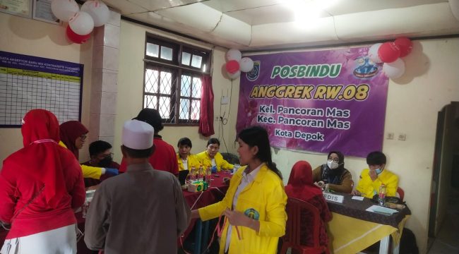 Photo: Himpunan Mahasiswa Pascasarjana (HMP) UI sukses gelar pengabdian masyarakat untuk lansia di Kota Depok (dok: Dewa)