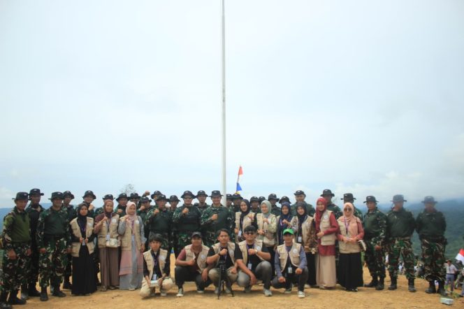 
					Upacara Bendera di Bukit Awan Meriahkan HUT RI ke-80 (Dok/ist)