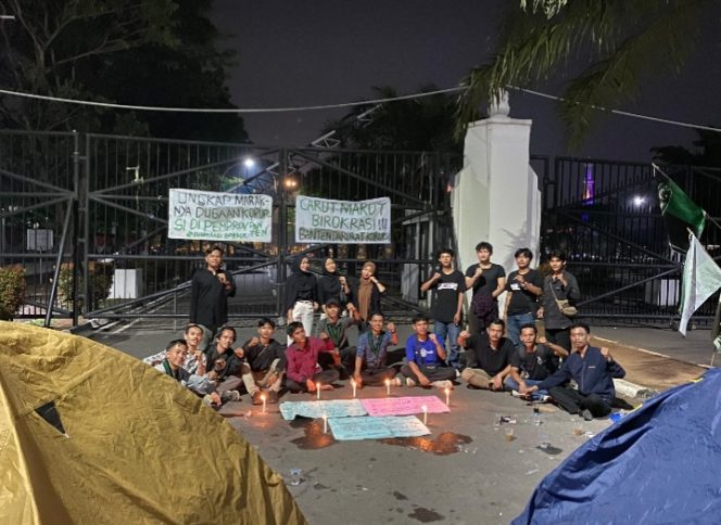 
					Tenda Melawan Korupsi: HMI Cabang Pandeglang Gelar “Camping Keadilan” di Depan KP3B