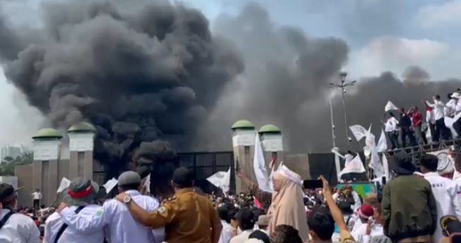 
					Foto : Para Kepala Desa Aksi Unjuk Rasa ditahun Lalu (Dok/nusakata.com)