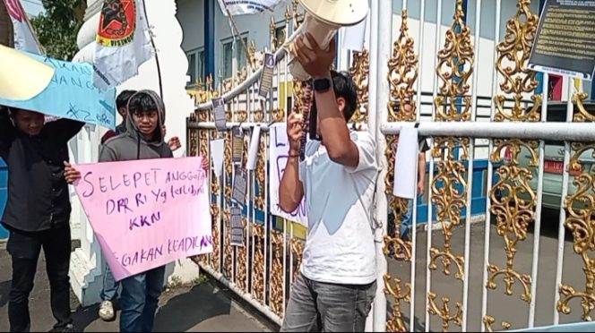 
					DPW JPMI Banten Soroti Dugaan KKN dan Politisasi Program PUPR di BBWSC3, Siap Gelar Aksi Kembali dan Laporan (Dok/nusakata.com)