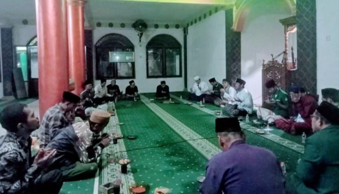 
					Kopdar Ahbab PAC GP. Ansor Majasari di Masjid Attin PCNU Pandeglang. Ist)