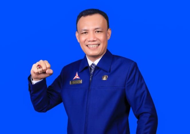 
					Foto : Ketua DPRD Kabupaten Lahat (Fitrizal Homizi. S.T., M.Si., M.M)