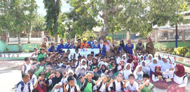 
					Kelompok 8 KKL Desa Pemasar Gelar Simulasi Mitigasi Bencana, Wujudkan Sekolah Tanggap Bencana