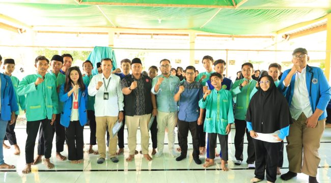 KPU, Bawaslu, dan Kelompok 7 KKL Desa Simu Gelar Sosialisasi Pendidikan Politik bagi Gen Z di SMAN 1 Maronge. (Ist)