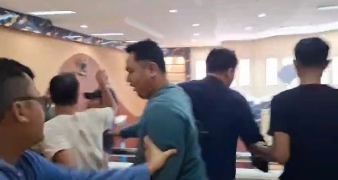 Ricuh Paripurna DPRD, Warga Nilai Pengkhianat Amanah Rakyat : Aktivis Angkat Suara