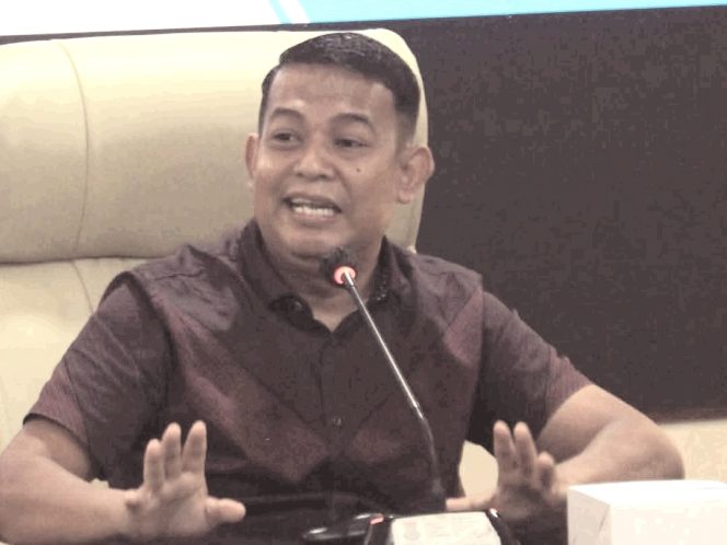 
					Foto : Subandi Musbah (Direktur Visi Nusantara)