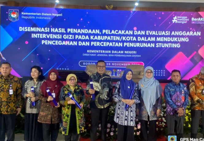 
					Lahat berprestasi, penghargaan nasional, cegah stunting, percepatan penurunan, komitmen daerah, pembangunan kesehatan