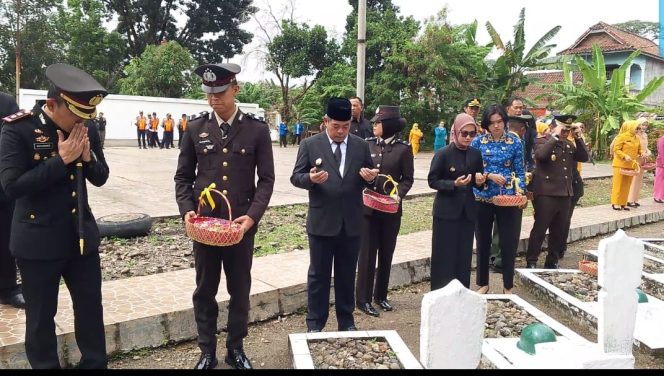 
					Gelar Upacara Memperingati Hari Jadi Pahlawan Ke-80 Tahun . (Ist)
