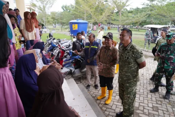 
					Wakil Panglima TNI Tinjau Pengungsi Banjir di Takengon dan Pidie Jaya. (Ist)