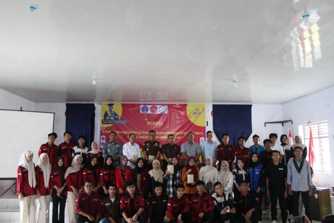 
					DEMA Fakultas Hukum UNSA Sukses Gelar Bedah KUHAP Baru dalam Rangka Dies Natalis UNSA. (Ist)