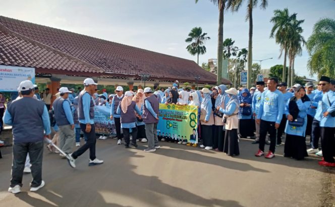 
					Hari Bakti Kerukunan Kemenag Pandeglang Lakukan Grak Jalan