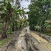 Jalan Rusak Parah Diduga Akibat Proyek Bang Andra, Warga Nambo Tuntut Tanggung Jawab. (Ist)