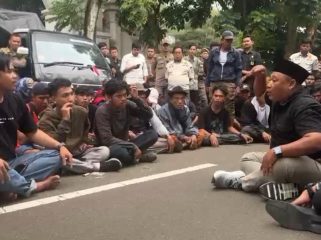 Anggota DPRD Banten Adu Mulut dengan Massa Aksi Tuntutan Perbaikan Jalan di KP3B. (Ist)