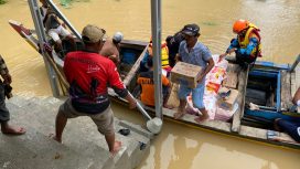 Alfiyah Mubarok Indonesia Sasar Warga Korban Banjir Berikan Bantuan. (Ist)