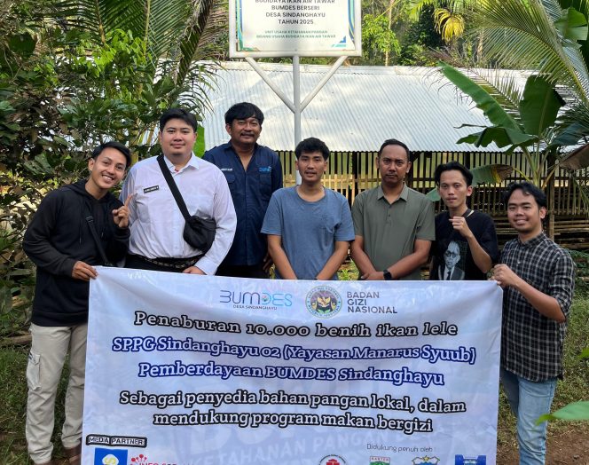 
					SPPG 02 Sindanghayu berdayakan BUMDES Sindanghayu Tebar 10 Ribu Ikan Lele. (Ist)