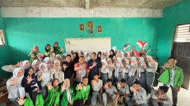 Workshop literasi digital bertema “Cerdas Mengakses, Bijak Menggunakan” digelar di SMAN 1 Warunggunung, Kamis (15/1/2026). Kegiatan ini bertujuan membekali peserta didik dengan pemahaman serta keterampilan dalam menggunakan teknologi digital secara aman, bertanggung jawab, dan beretika.