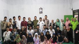 Foto. PAC IPNU IPPNU Cikedal bersama santri Lirboyo menggelar kajian Ramadan di Mushola Ciketar dengan tema mencari keberkahan di bulan suci Ramadan, (Ist).