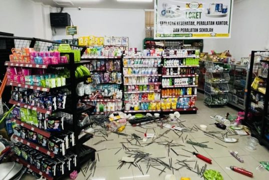 Pihak Minimarket Diganti Oleh Masjid Sapi Mengamuk